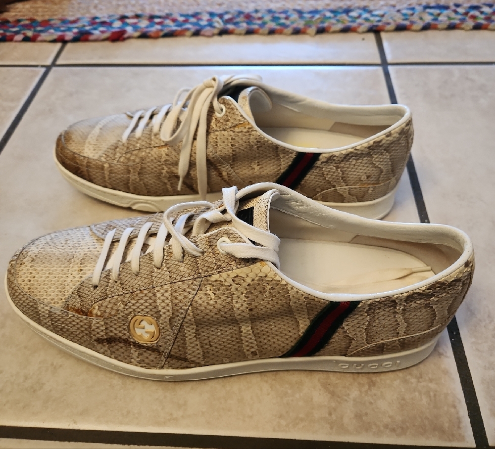 Gucci Tan and White Sneakers Classic Low-Top Design - Picture 2 of 6